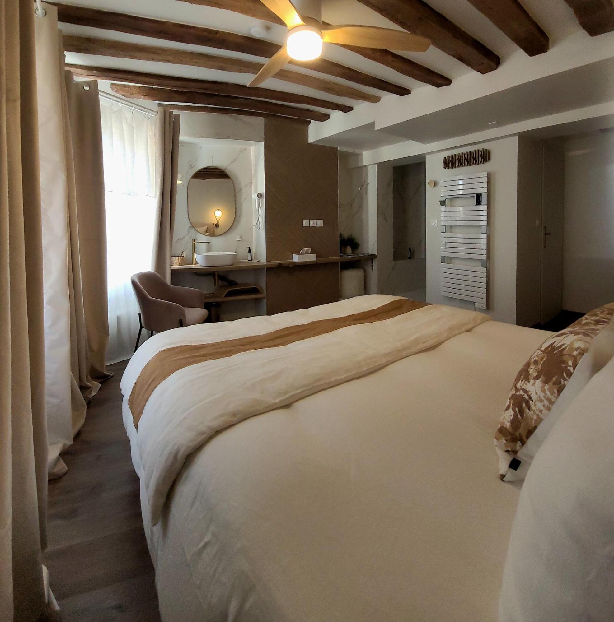 Tresors De Sens Bed & Breakfast Exterior foto