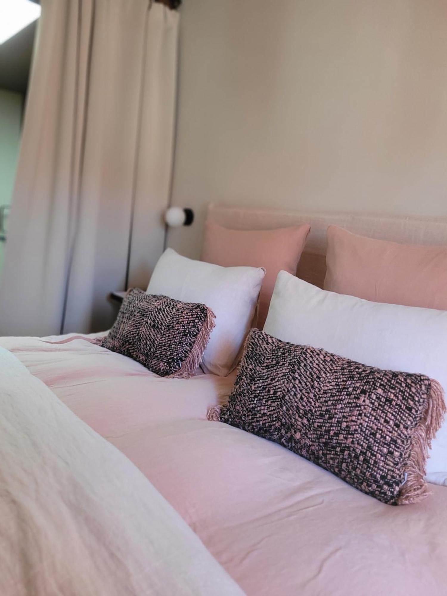 Tresors De Sens Bed & Breakfast Exterior foto