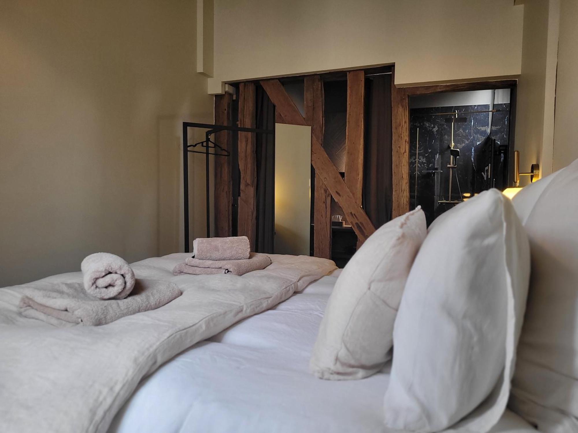 Tresors De Sens Bed & Breakfast Exterior foto