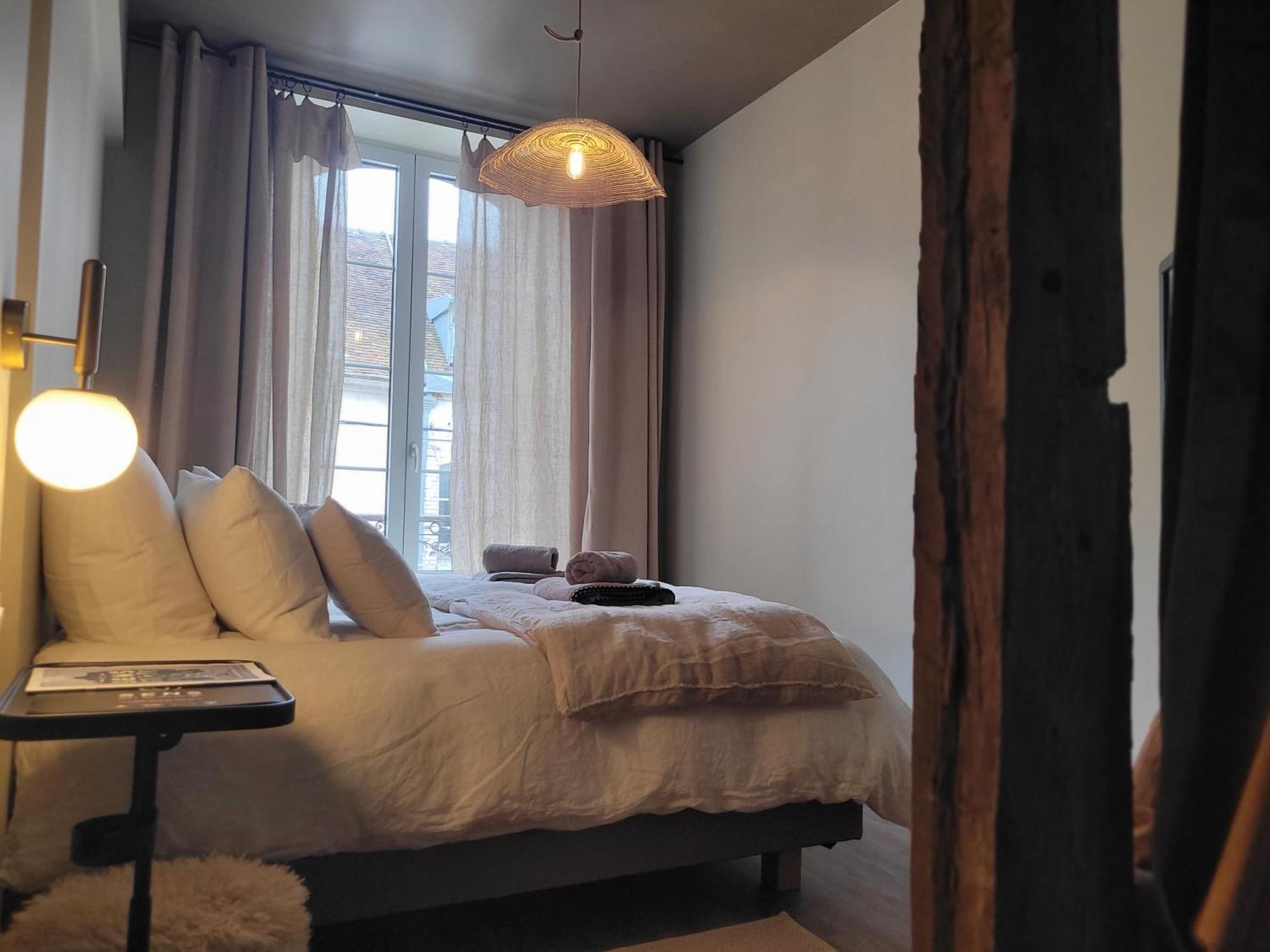 Tresors De Sens Bed & Breakfast Exterior foto