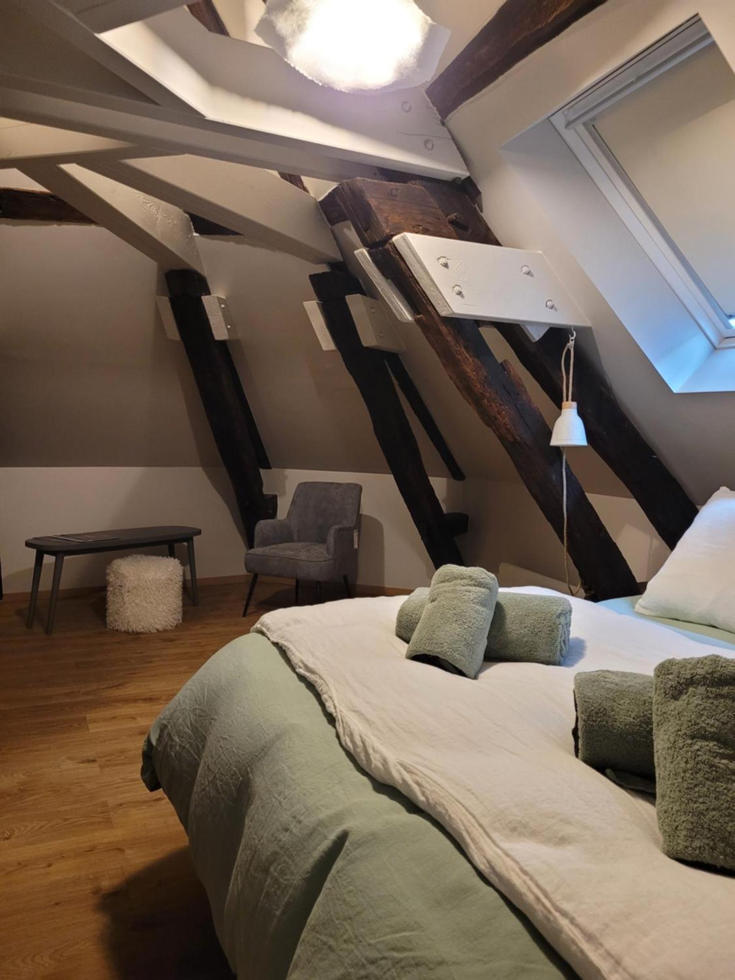 Tresors De Sens Bed & Breakfast Exterior foto